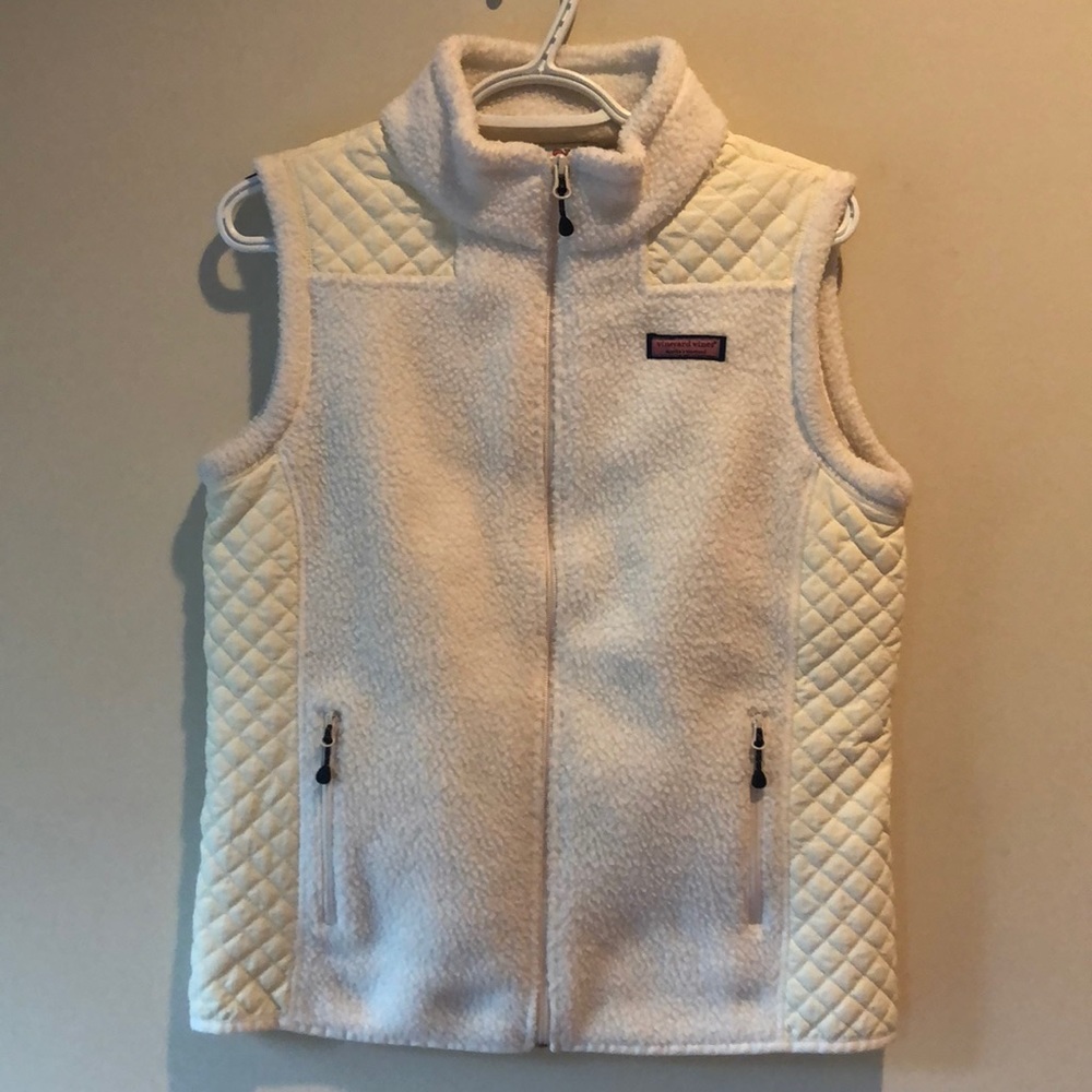 Vineyard vines vest